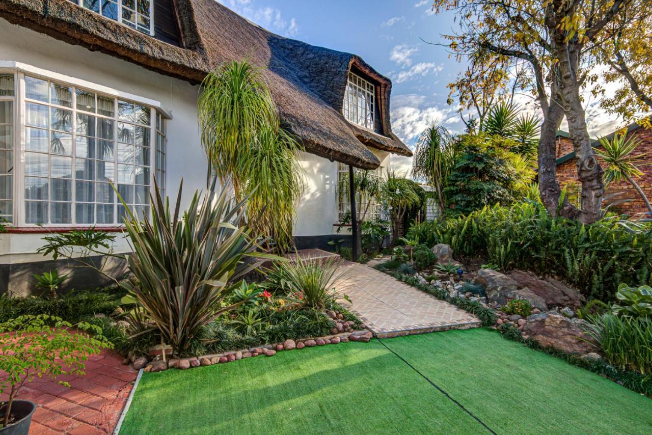 Lavender Villa No Loadshedding Kempton Park Exteriör bild